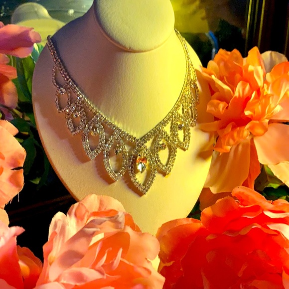 Necklace - Picture 1 of 2